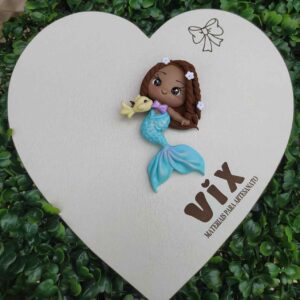 Bonequinha de Biscuit Sereia c/ Peixinho