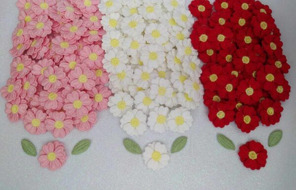 Flor Bordada Pétalas Coracão 3cm - 2 Unidades - Imagem 2